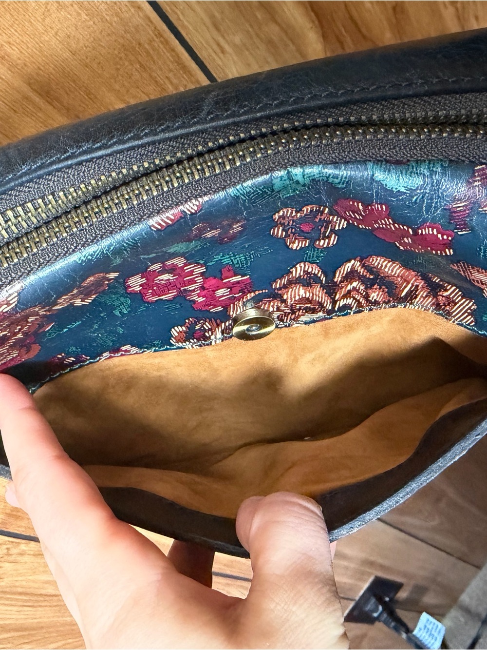Patricia Nash Fall Vintage Floral Leather Shoulder Bag - Picture 7 of 12